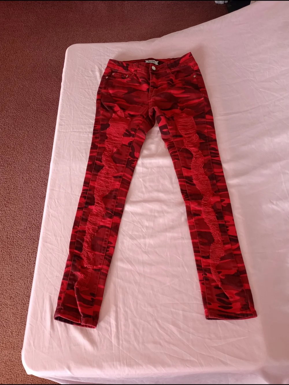 Blue Topic Red Camo Jeans Sz. 7/8 Distressed Women's